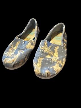 Disney Snow White x TOMS Limited Edition RARE Alpargarta shoes Women's 7